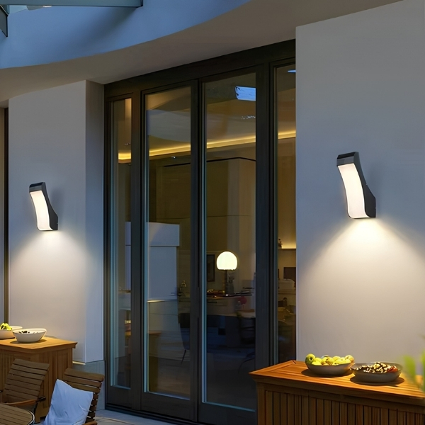 Cyra | Orbita Outdoor Wall Light | Aluminium / PC | CY8868