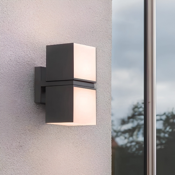 Cyra |Morden Outdoor Wall Light | Aluminium / PC | CY8883