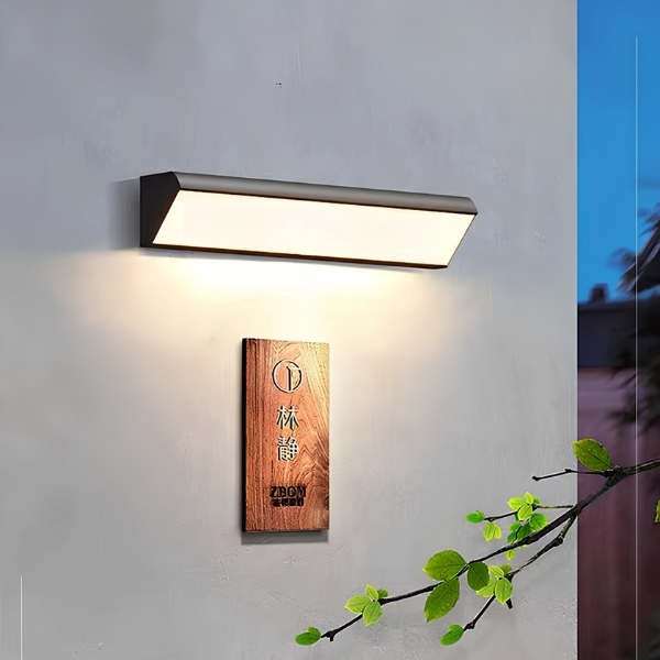 Cyra |Linear Outdoor Wall Light | Aluminium / PC | CY8755