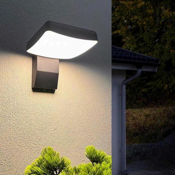 Cyra | Radar Outdoor Wall Light | Aluminium / PC | CY8015